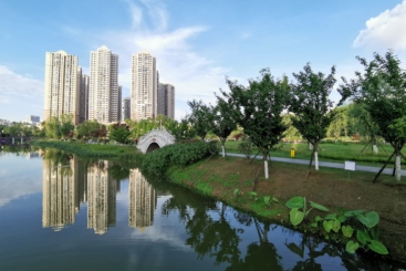 七彩湖新貌-3