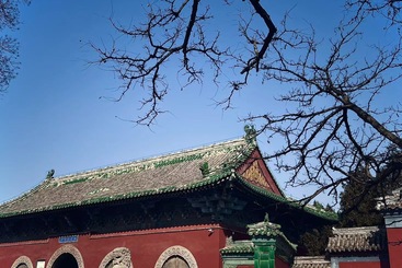 红墙绿瓦