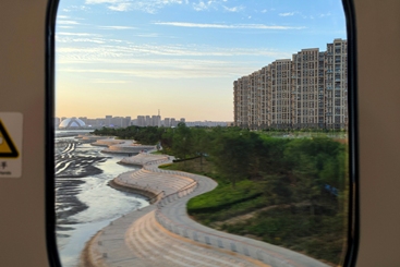 《高铁窗外》