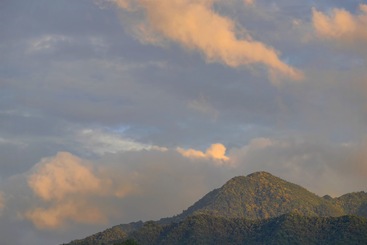 《绿水青山就是金山银山》