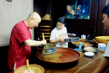 《老中医传帮带》