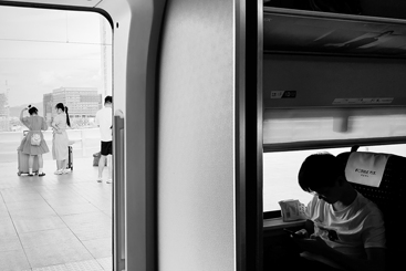 《人在旅途》组图05