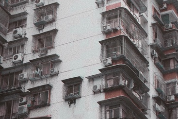 居民楼旁