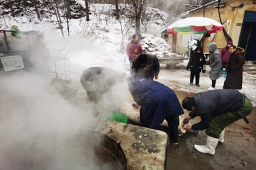 杀年猪迎新年