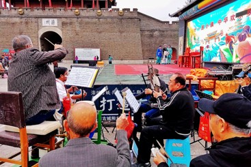 滦州古城看大戏