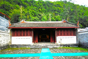 《祠堂》