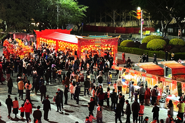 《欢乐闹元宵》（组图）