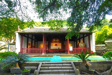 《正堂》