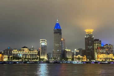 乌鸦一片