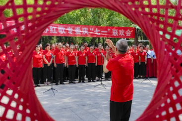 唱支红歌给党听（组图5）