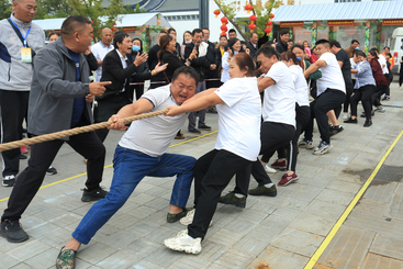《农民趣味运动会》