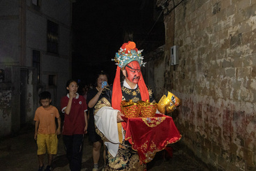 4）给出资人送福