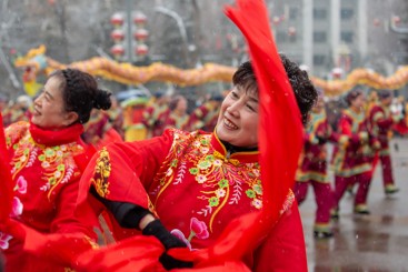 《欢乐闹元宵》摄影：马会平，电话：138****8660.jpg