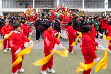 春节迎太公祈福_5秧歌助兴