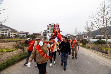 新年寺前村迎胡公_8巡游.jpg