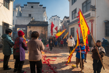 《恭迎众神》