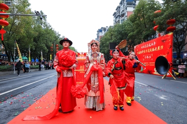 Z14623-1-277263-139****5860-《热热闹闹过大年》（组照8）-刘琳摄-139****5860.jpg