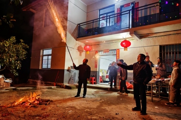 Z14623-2-277263-139****5860-《回家过年》（组照10）-刘琳-139****5860.jpg