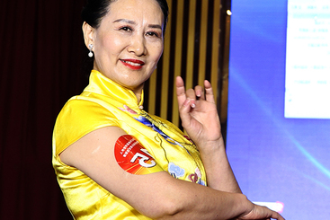 Z37966-9-277263-137****7903-旗袍展风姿 --组图--5---1.jpg