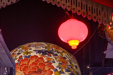Z38029-10-277263-183****2850-陈思阳（北京）《花球映巷下的年味》4.jpg