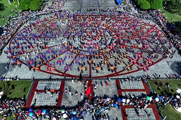 Z14623-7-277263-139****5860-《千人打榔舞》（组照1）.JPG