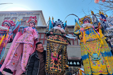 背阁.jpg