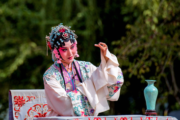 Z25839-6-277263-136****1959-组照5《昆曲人物-聪颖杜丽娘》-DSC_0110_副本.jpg