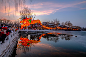 Z25839-8-277263-136****1959-组图3《龙腾霞璨贺新春》+陈冲+136****1959-DSC_7842_副本.jpg
