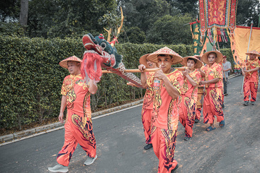 旱木龙巡游