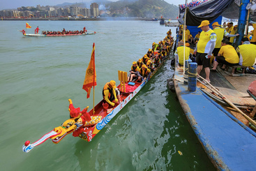 Z28757-1-277263-159****8886-《海上赛龙舟（组照）》 （2）.jpg