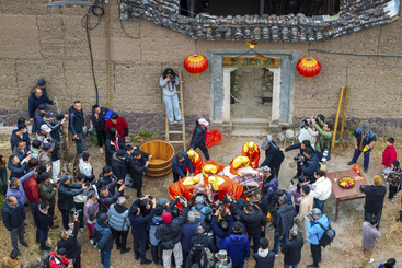 Z30271-3-277263-136****3053-《杀年猪》组照4.jpg