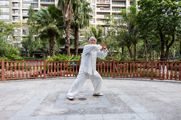 Z35175-7-277263-139****1829-《杨氏太极拳》组照8-8.jpg