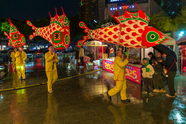 Z35444-10-277263-138****1192-《鱼灯巡游》组照6.jpg