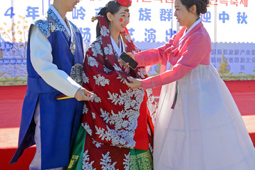 Z38002-2-277263-133****8388-朝鲜族传统婚礼+朴圣灿+133****8388 （10）.JPG