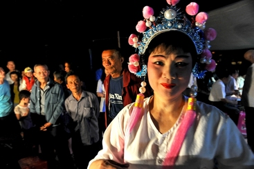 Z38274-9-277263-139****6853-4、演员与观众.jpg