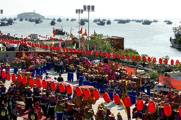 Z38360-4-277263-135****8881-8，《碧海潮音中   妈祖庙前祭礼长》（组照）   组照之八：妈祖佑海疆      摄影：朱建辉     电话：135****8881.  拷贝.jpg