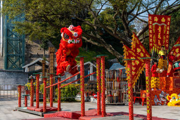 Z38529-2-277263-180****3443-《翻山越岭显雄风》-（2）.jpg