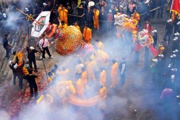 Z38531-25-277263-130****8270-迎春接福闹花灯 2（开平泮村 2013 2 21）.jpg