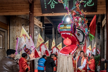 出游