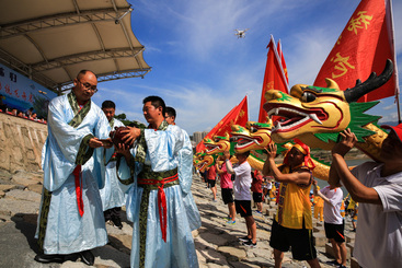 龙头下水之前的祭拜Z38630-1-277263-189****6000-002.jpg