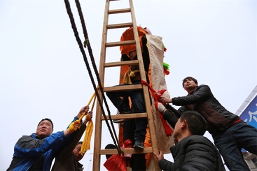 Z38655-5-277263-135****2319-王洪勇，《虎跃欢腾——耍老虎》（组照5）.jpeg