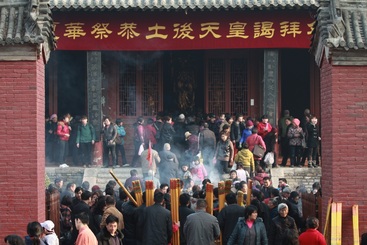 Z38655-6-277263-135****2319-题目《千年不衰—淮阳二月会》（组2）2011年3月拍摄于河南淮阳县  王洪勇135****2319.JPG