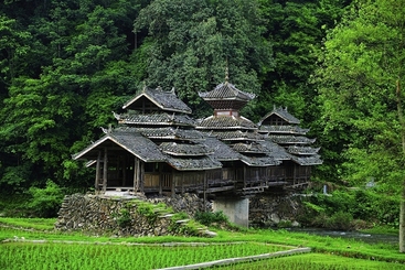 7，贵州从江金勾风雨桥，始建于：清代先绪十年（公元1884年），全国重点文物保护单位