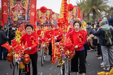 《移动的花海》组照3.jpg