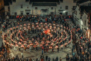 Z38759-1-277263-189****1997-龙舞映岁华（一）.jpg