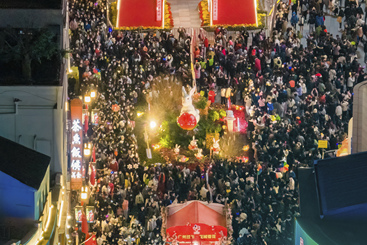 Z38761-1-277263-138****4168-广州过年行花街1.jpg