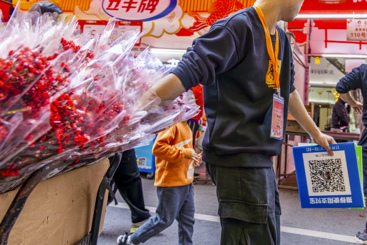 Z38761-1-277263-138****4168-广州过年行花街3.jpg