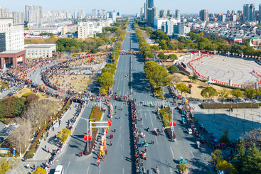 Z38782-2-277263-153****4000-二、组图2DJI_0426-1标题：金蛇狂舞迎新春，姓名：施鑫，手机：153****4000，时间：2025年2月8日，地点：安徽省南陵县城，简介：2月8日（正月十一），2025年南陵县第三届传统民俗灯会在南陵县.jpg