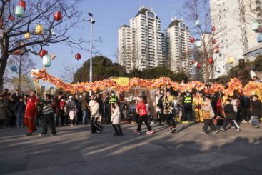 -《五洞桥灯会》组07.jpg