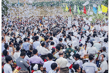 Z38813-1-277263-133****3088-热贡六月会--  （8）-祭神--应利民139****9212.jpg